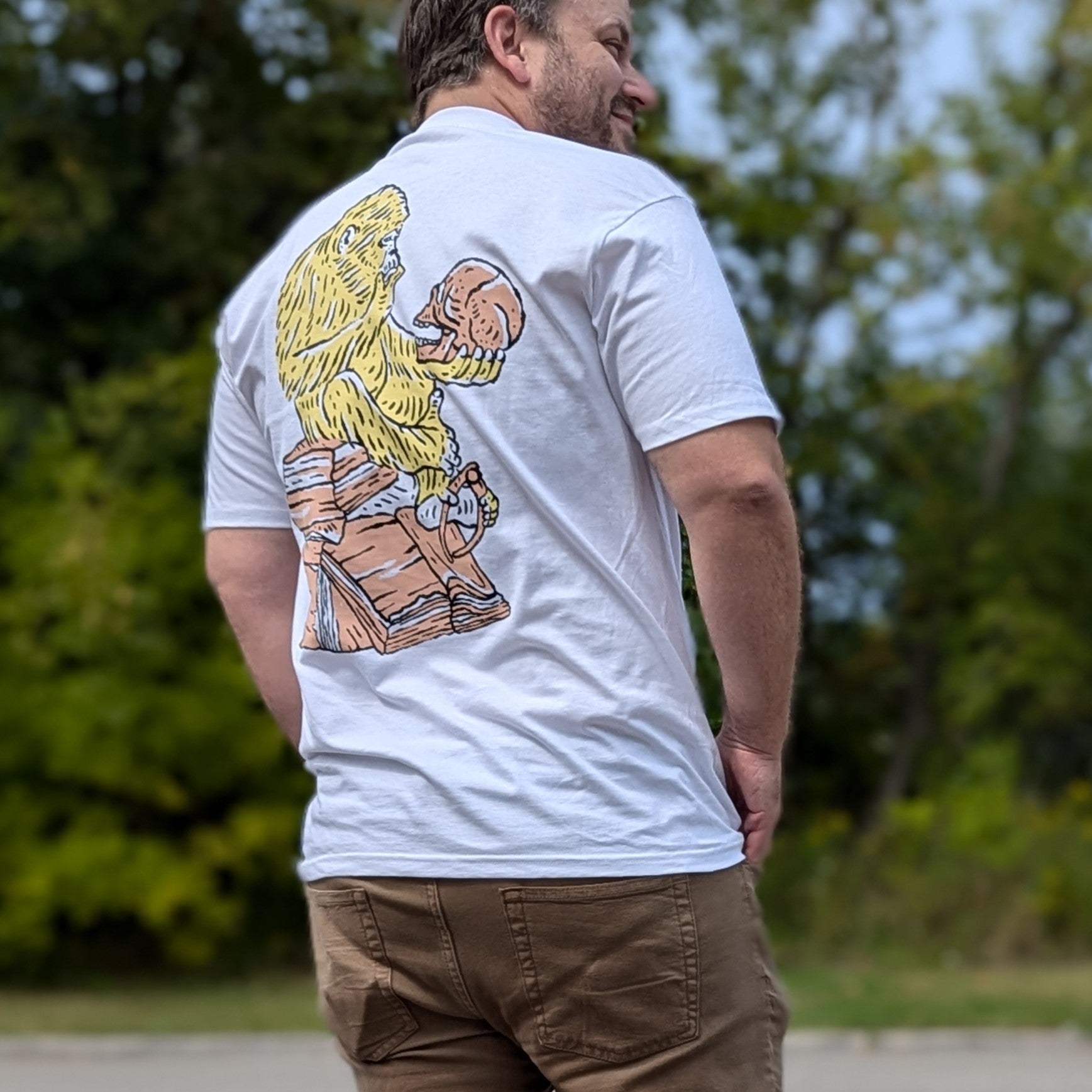 Concentrating Ape - T-Shirt White